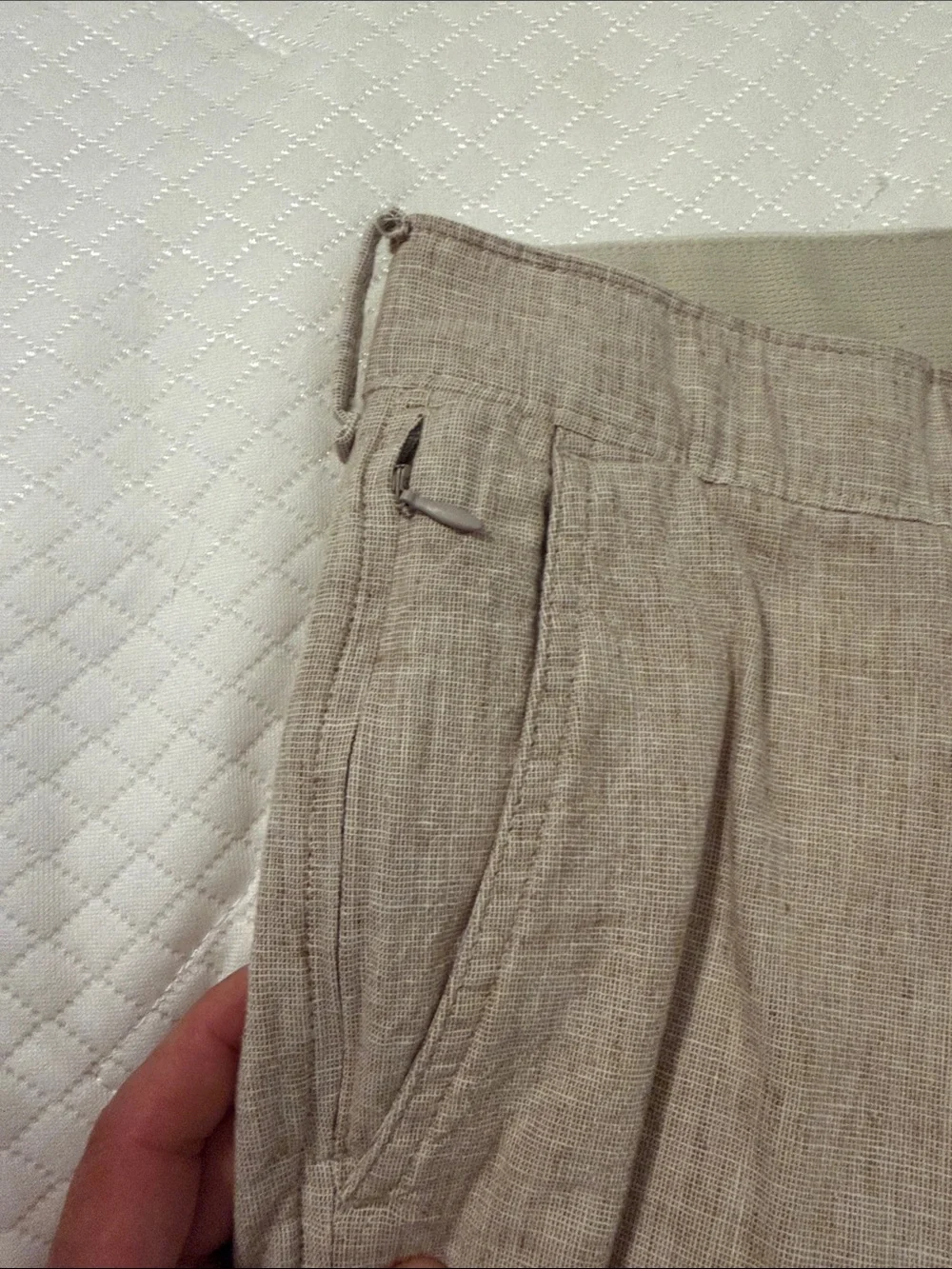 Abercrombie & Fitch Men's Beige/Tan Chinos